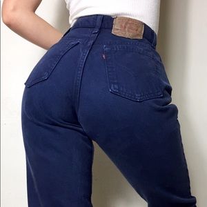 VTG Levi’s 551 high waisted tapered jeans